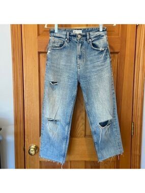Zara Light Wash Ripped Raw Hem Mom Jeans Size 2